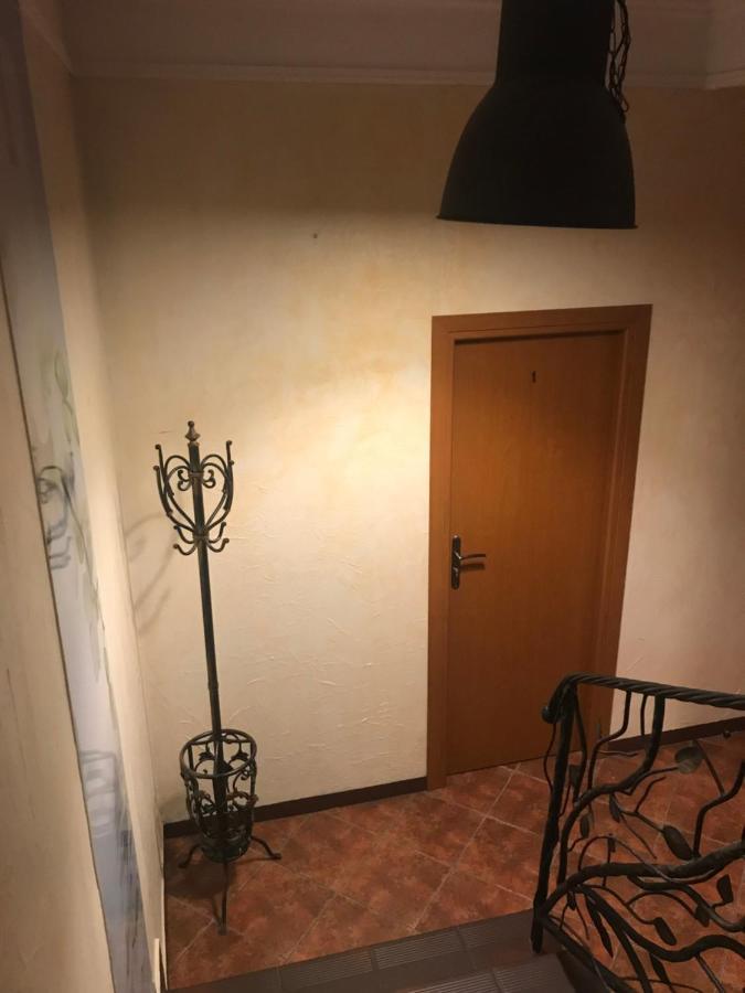 Ostello Piwnica Miechów Esterno foto